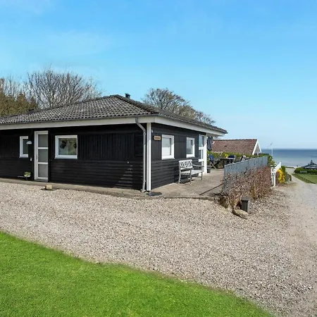 Amazing In Bjert With Wifi And 3 Bedrooms Casa de Férias *